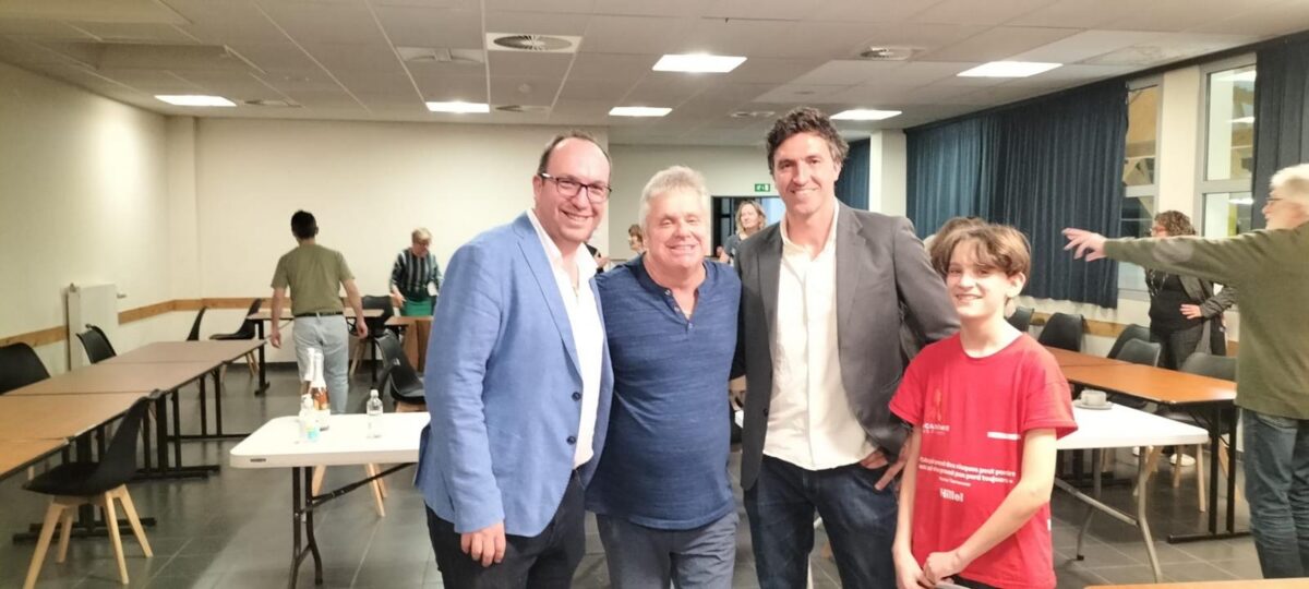 Une double simultanée avec les GM Sébastien Mazé et Fabien Libiszevski